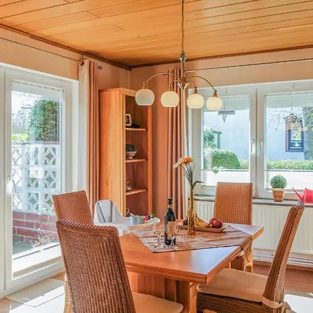 3 Bedroom Lovely In * Schortens
