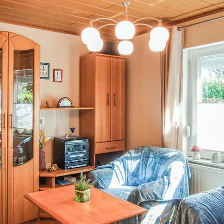 3 Bedroom Lovely In Holiday home