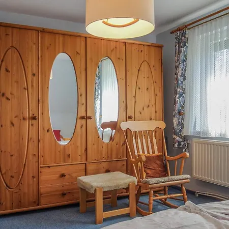 Holiday home 3 Bedroom Lovely In Schortens