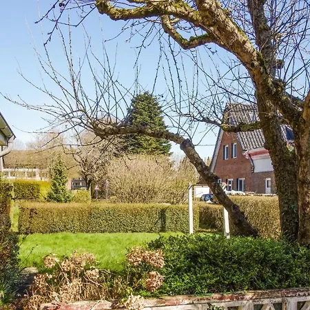 Holiday home 3 Bedroom Lovely In Schortens